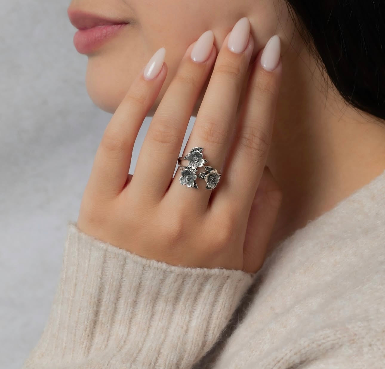 Magnolia Ring